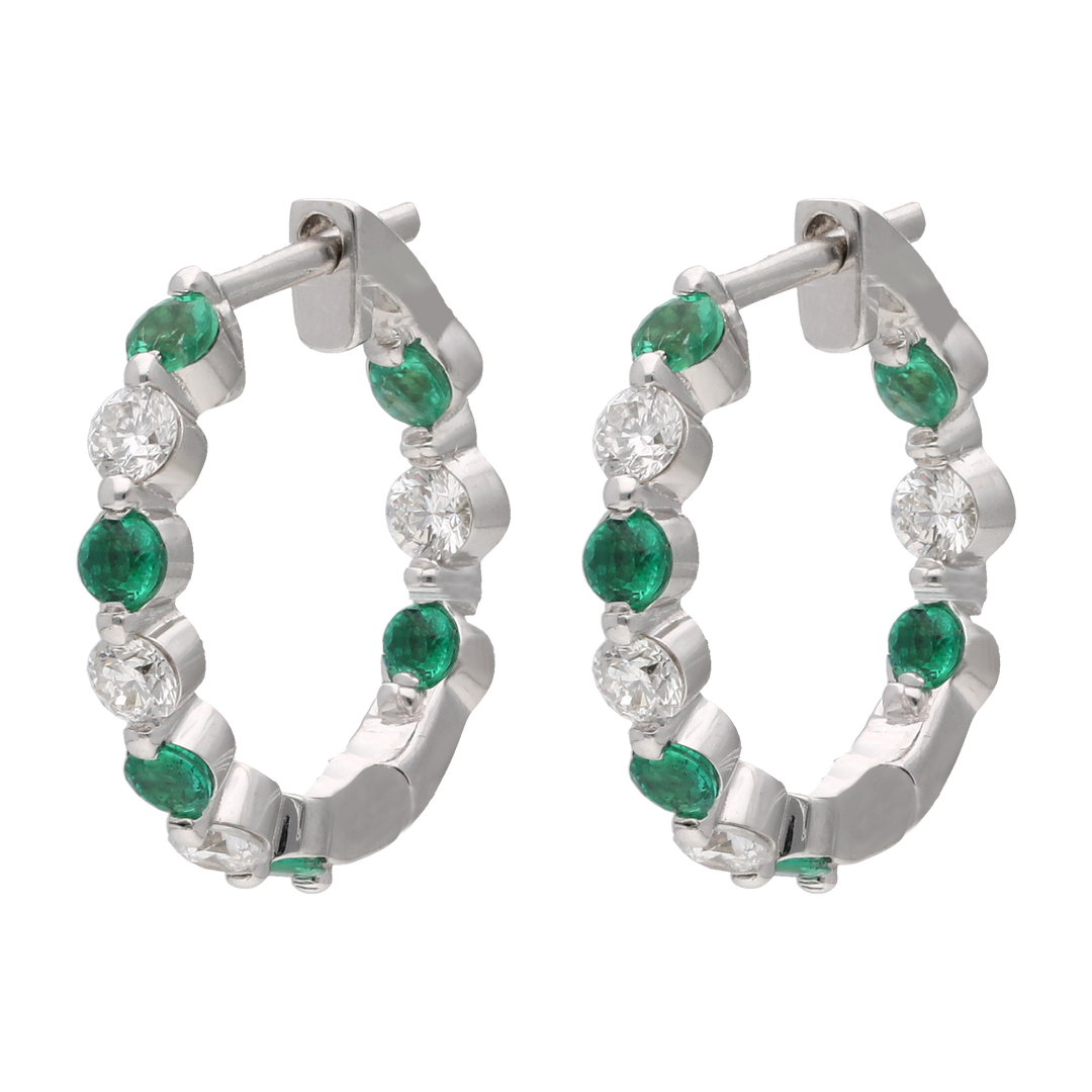Huggies esmeraldas y brillantes 14K