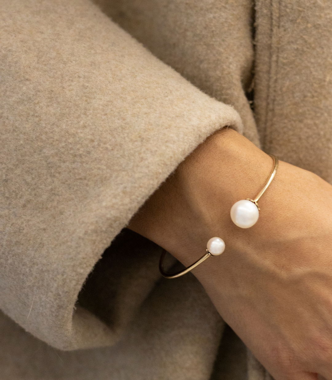 Aro flexible 2 perlas 14K