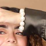 Pulsera perlas blancas