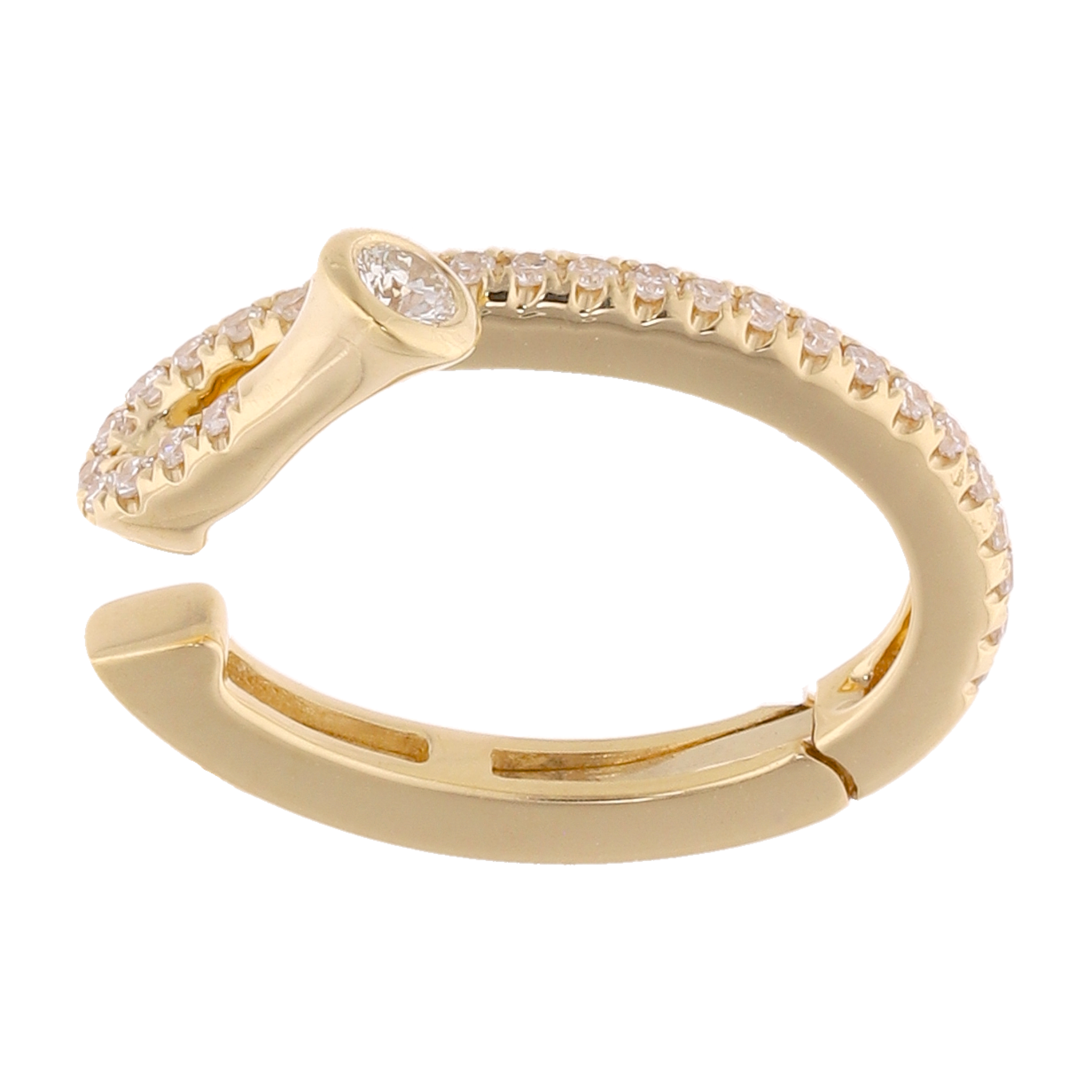 Earcuff trompeta diamantes 14K