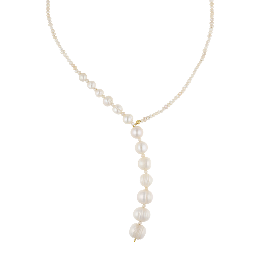 Collar perlas corbatín