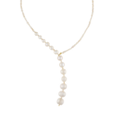 Collar perlas corbatín