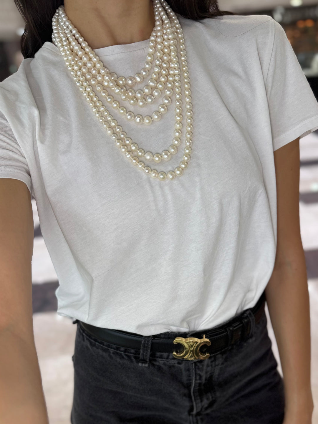 Collar 6 hilos perlas blancas