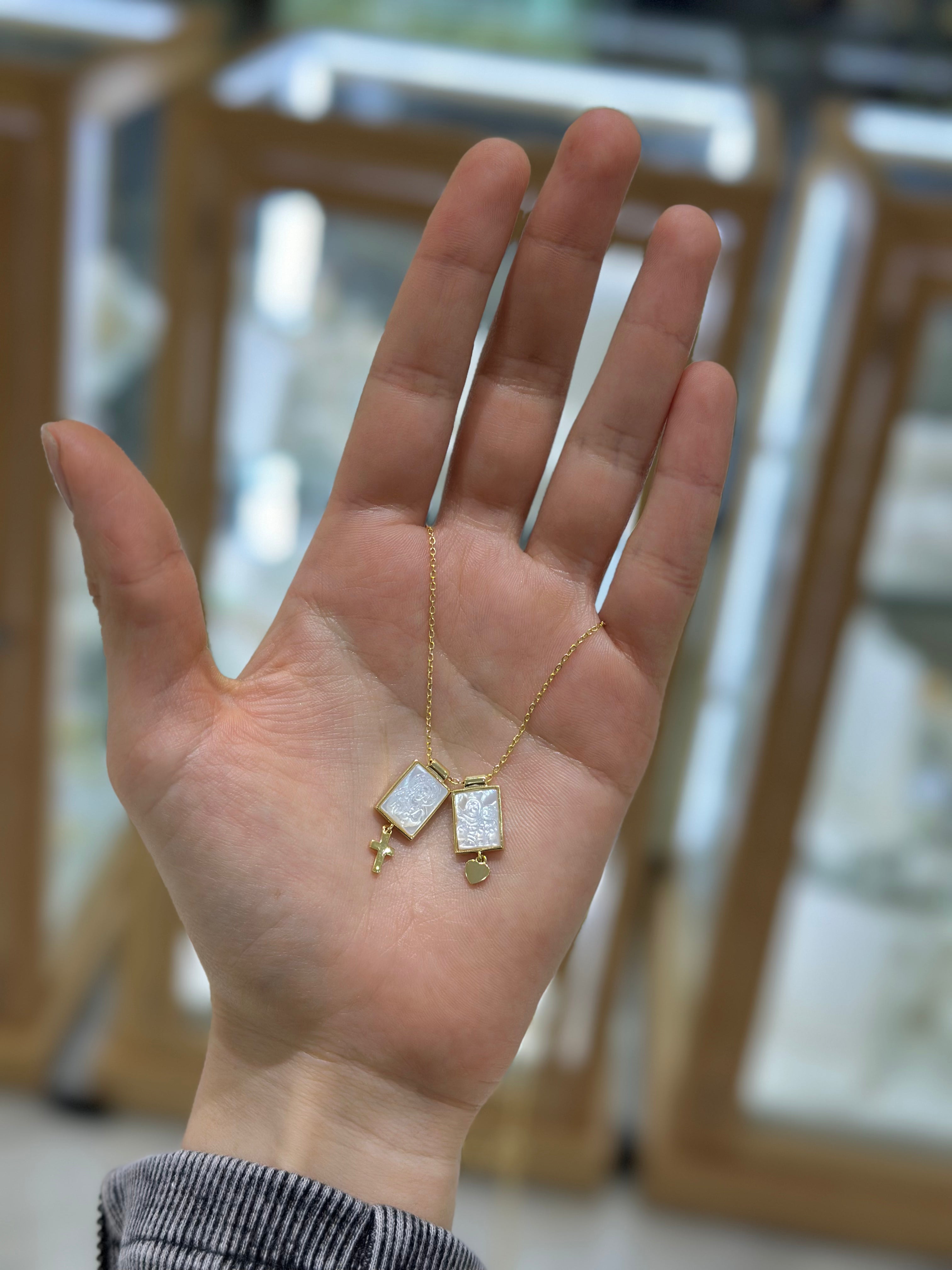 Escapulario plata Virgen del Carmen, Sagrado Corazón y dijes colgantes