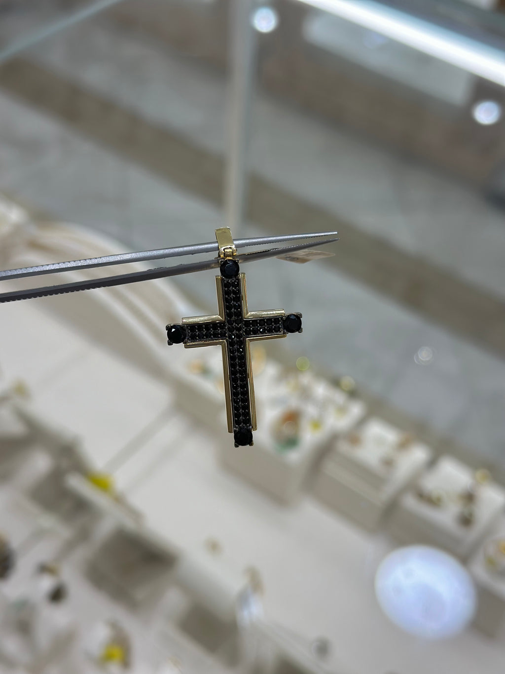 Cruz con circonias negras 14K