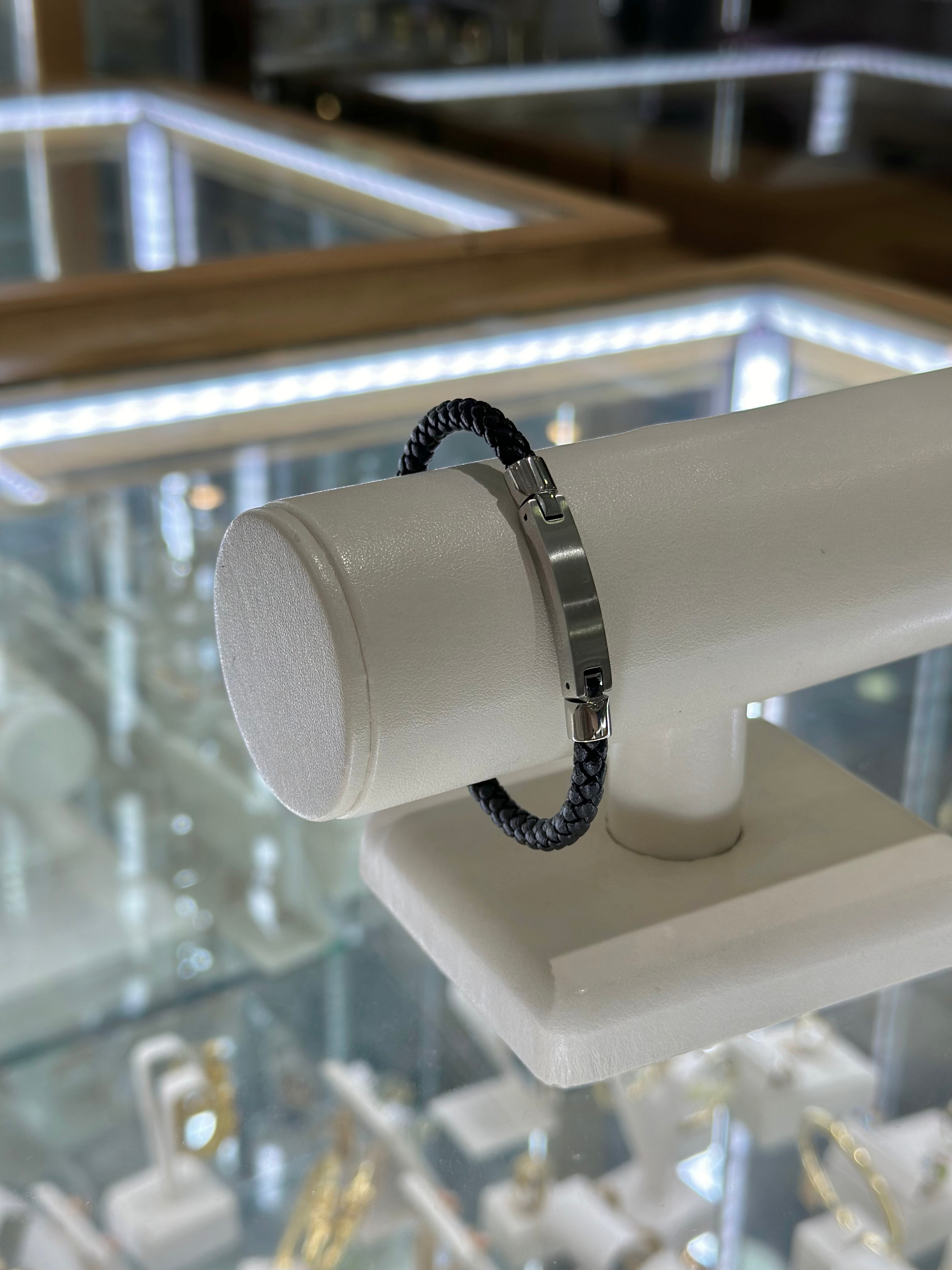 Pulsera cuero trenzado placa acero