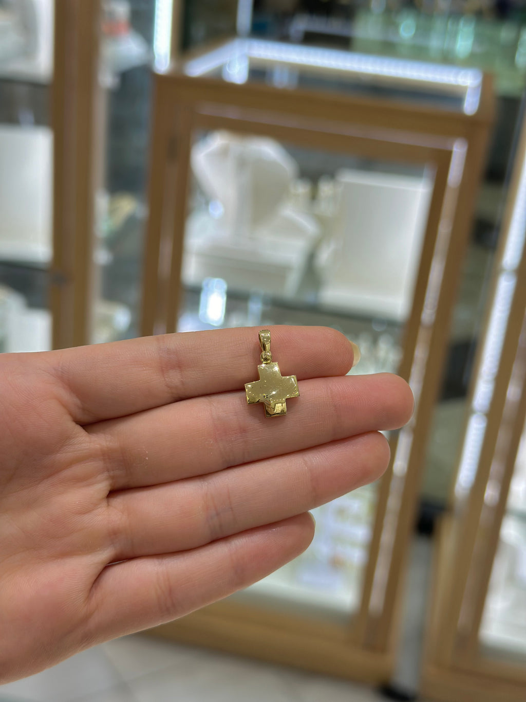Cruz 18K