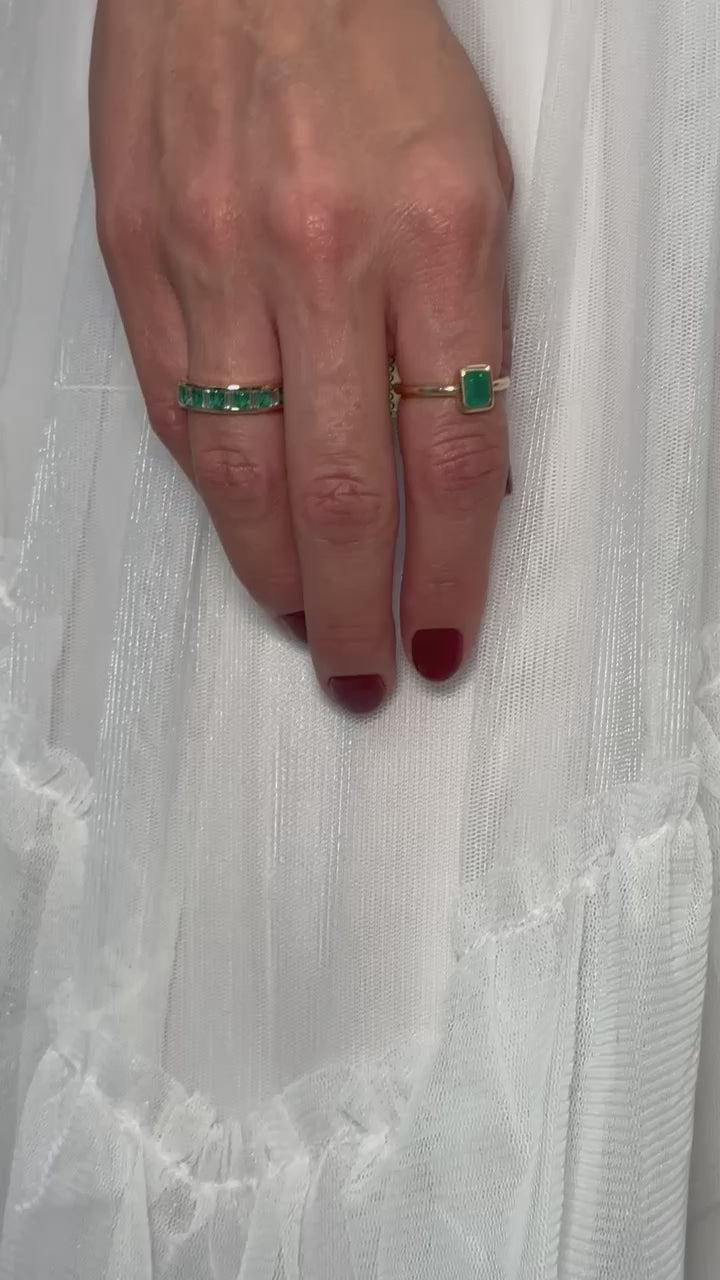 Anillo esmeraldas princess y diamantes baguette 14K