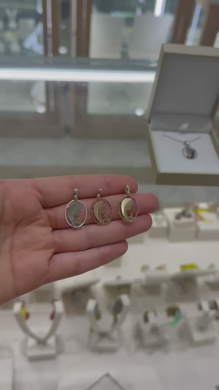 Medalla figura Madonna 14K