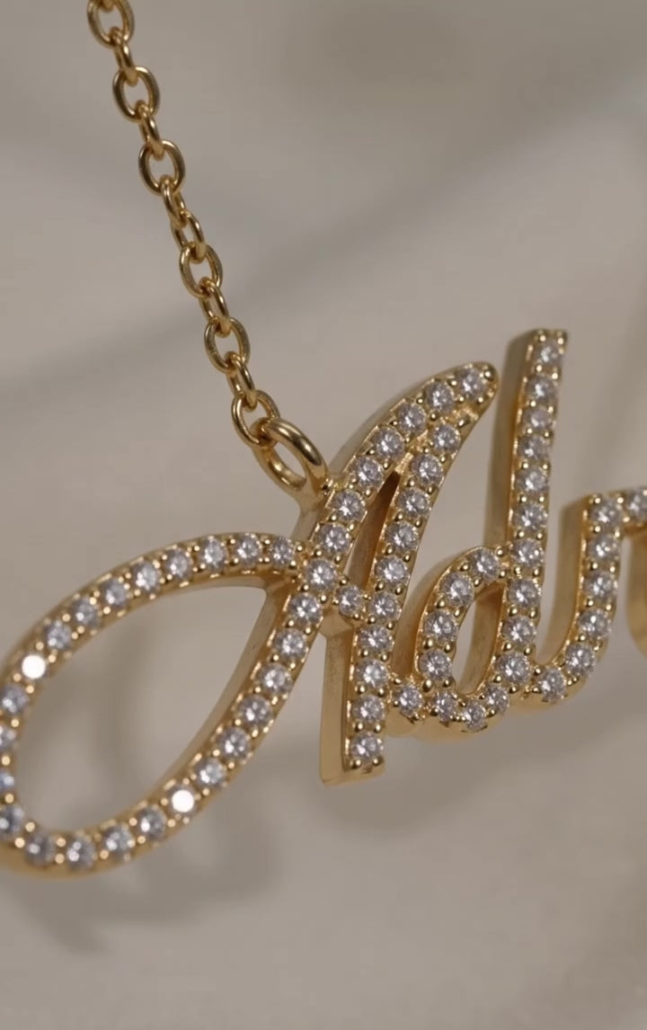 Collar nombre diamantes 14K