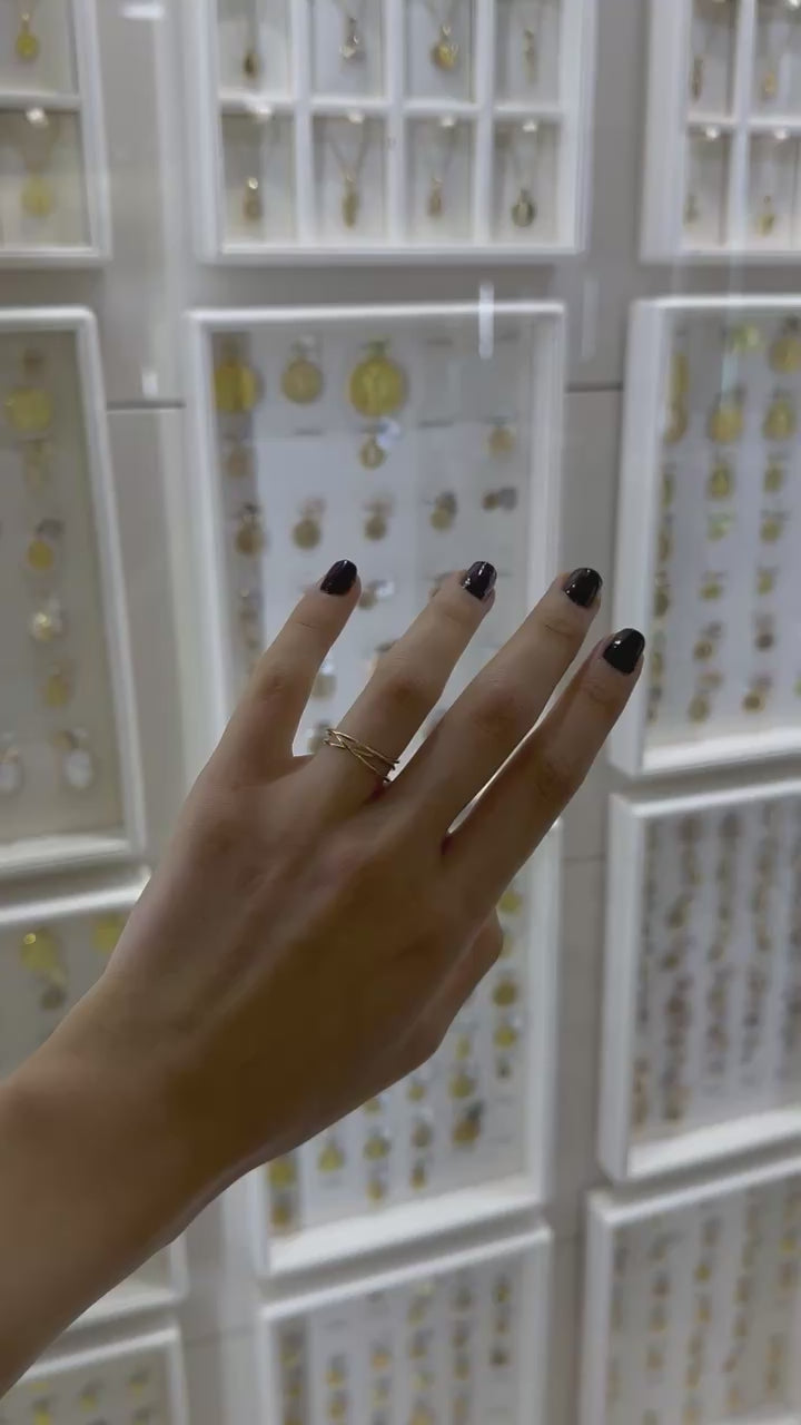 3 anillos delgados entrelazados 14K