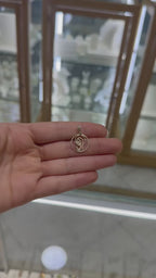 Medalla mate figura Virgen Niña 14K