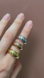 Anillo cabuchón hueco 14K