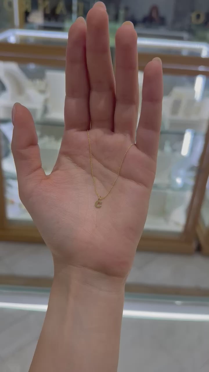 Dije mini inicial 14K