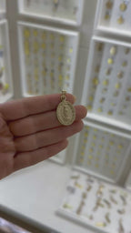 Medalla oval Guadalupe bisel soga 14K