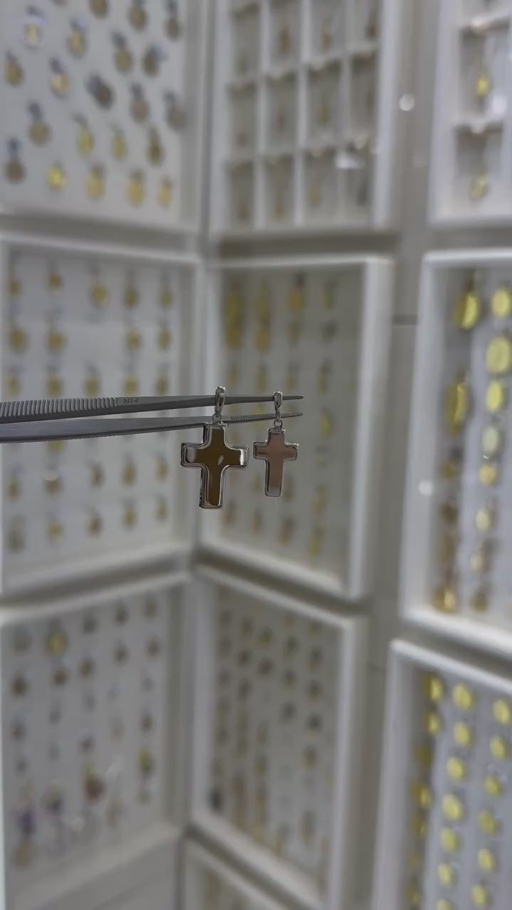 Cruz lisa hueca oro blanco 14K