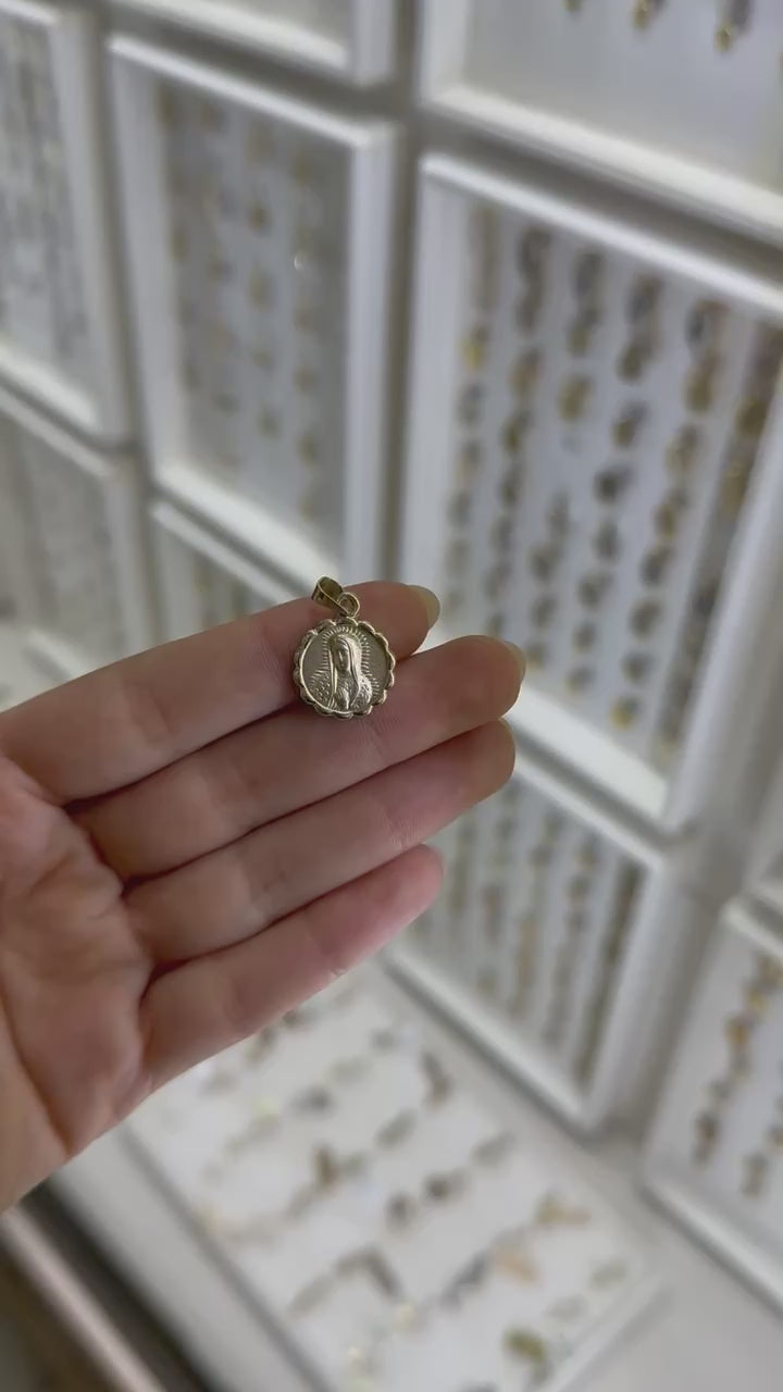 Medalla busto Guadalupe mate bisel ondeado 14K