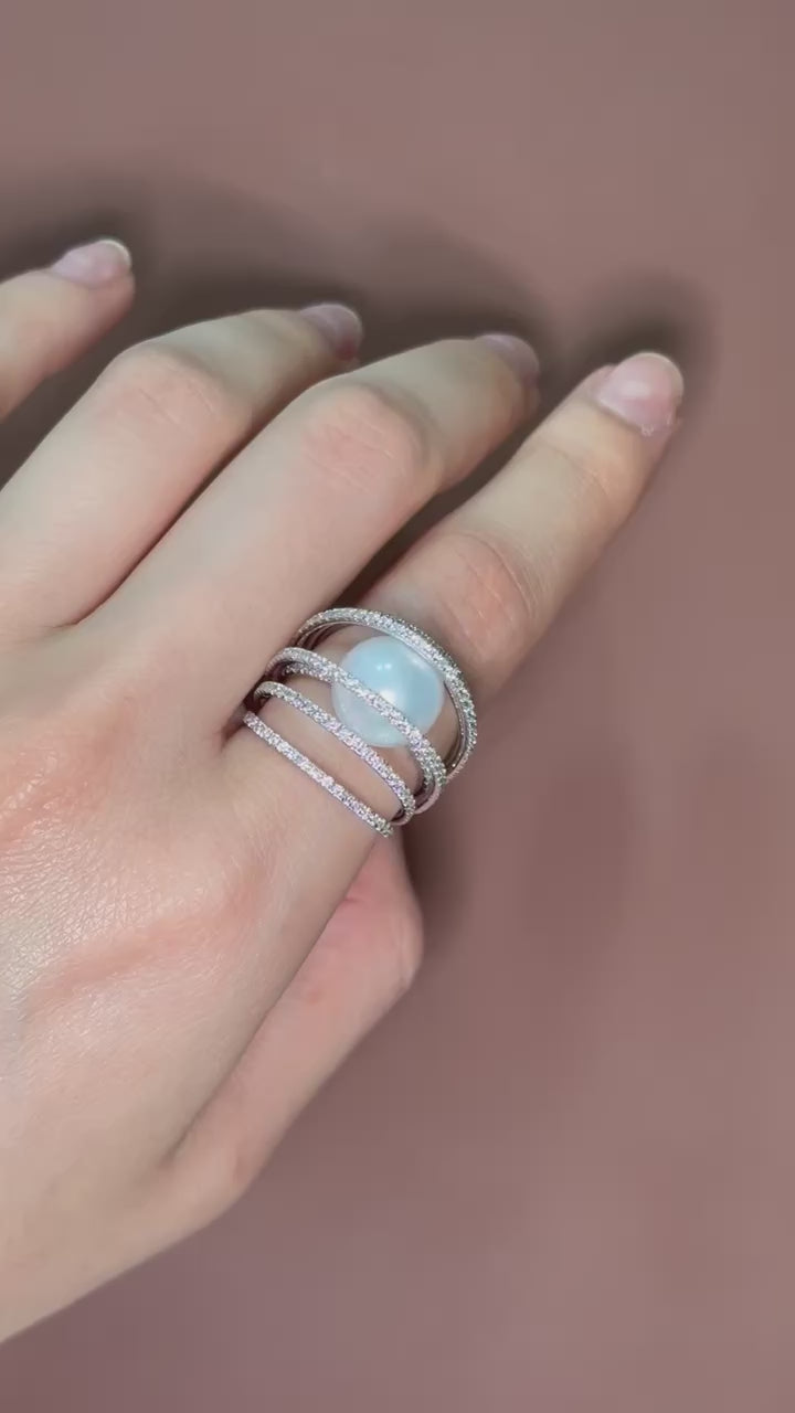 Anillo grande 6 filas diamantes y perla blanca 18K