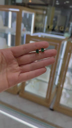 Broquel circonia verde 4 uñas plata