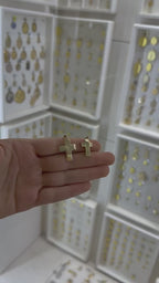 Cruz lisa hueca oro amarillo 14K