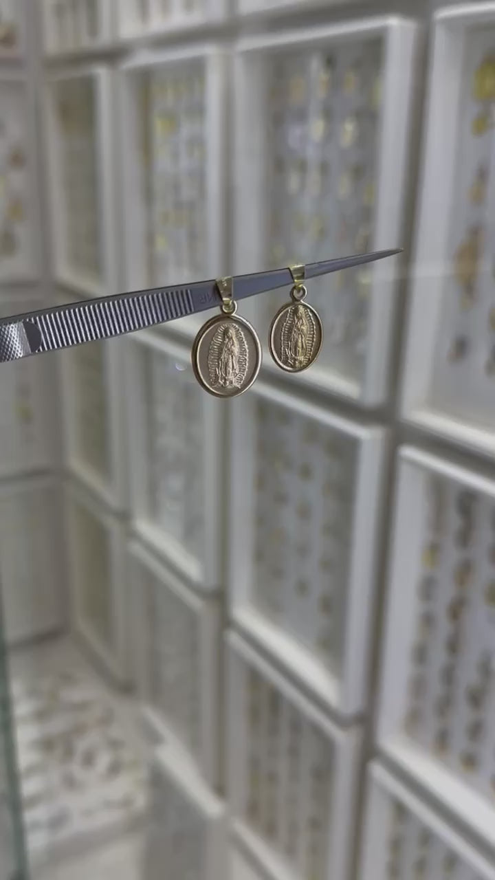 Medalla oval Guadalupe 14K