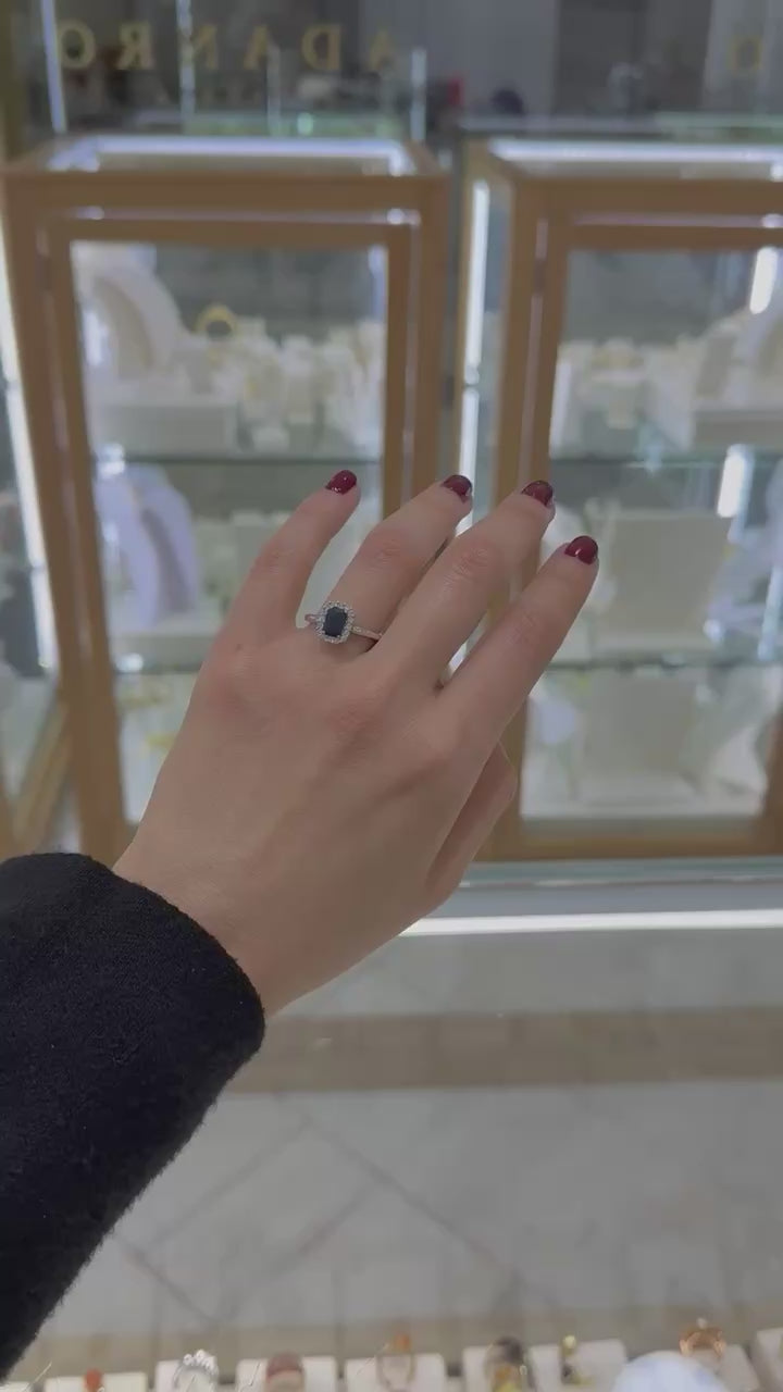 Anillo zafiro bisel brillantes 14K