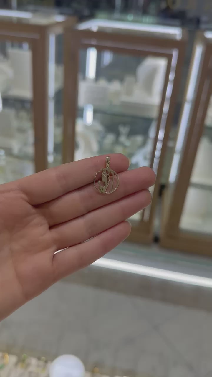 Medalla lisa figura Virgen Niña 14K