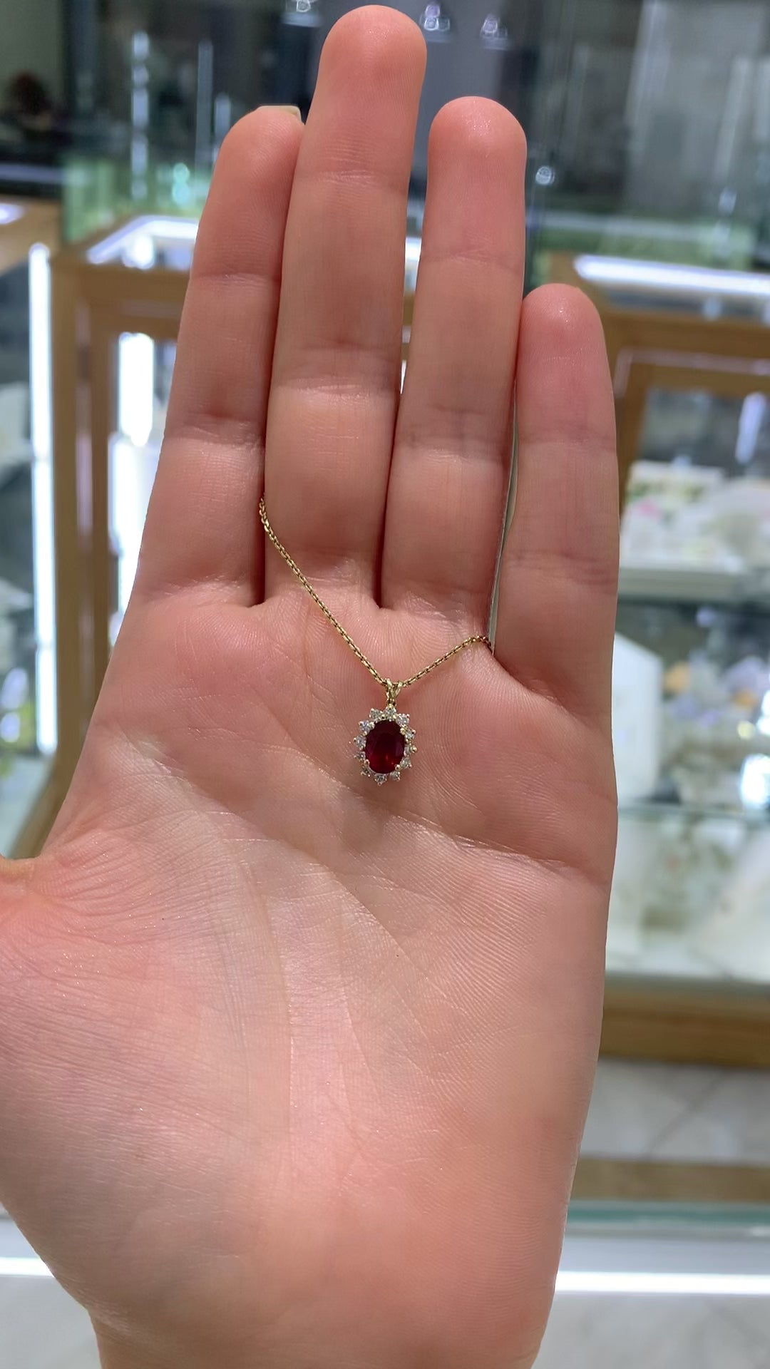 Collar rubí y brillantes 14K