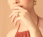 Anillo cabuchón hueco 14K